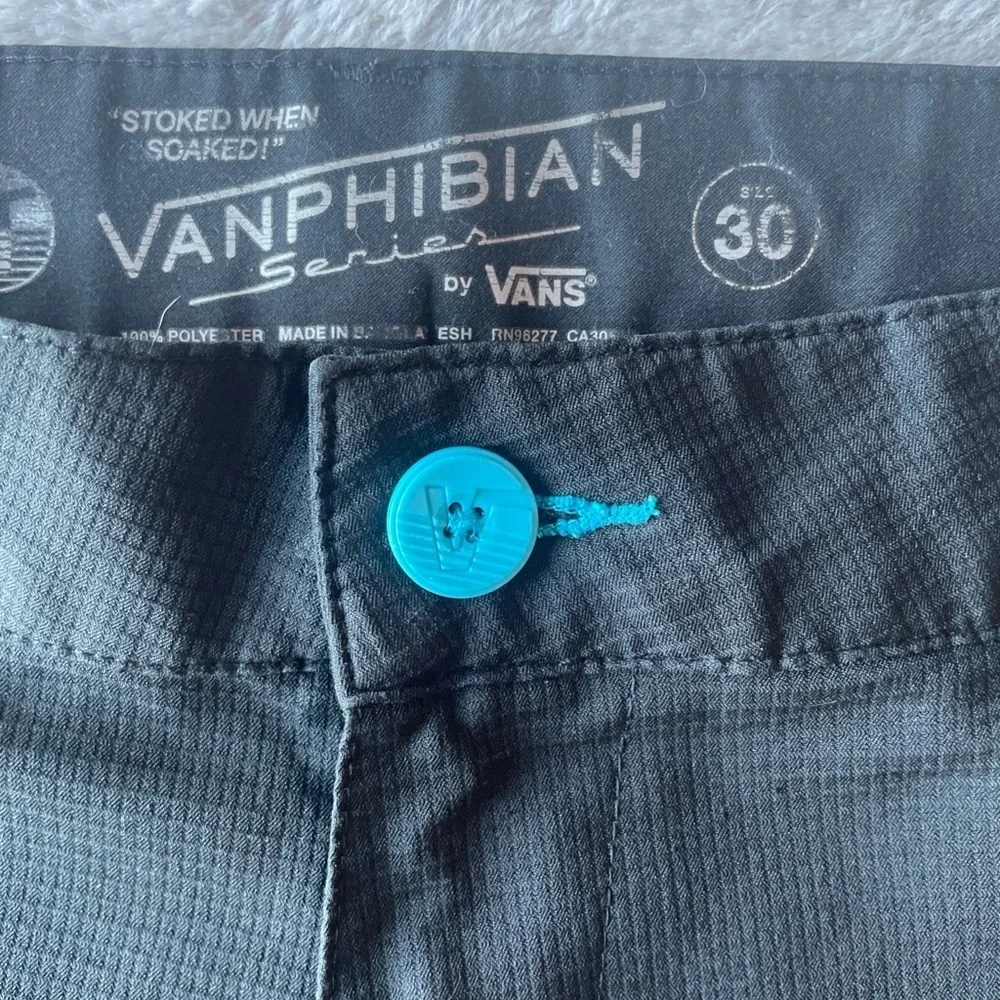 Vanphibian Men's Black Shorts size 30